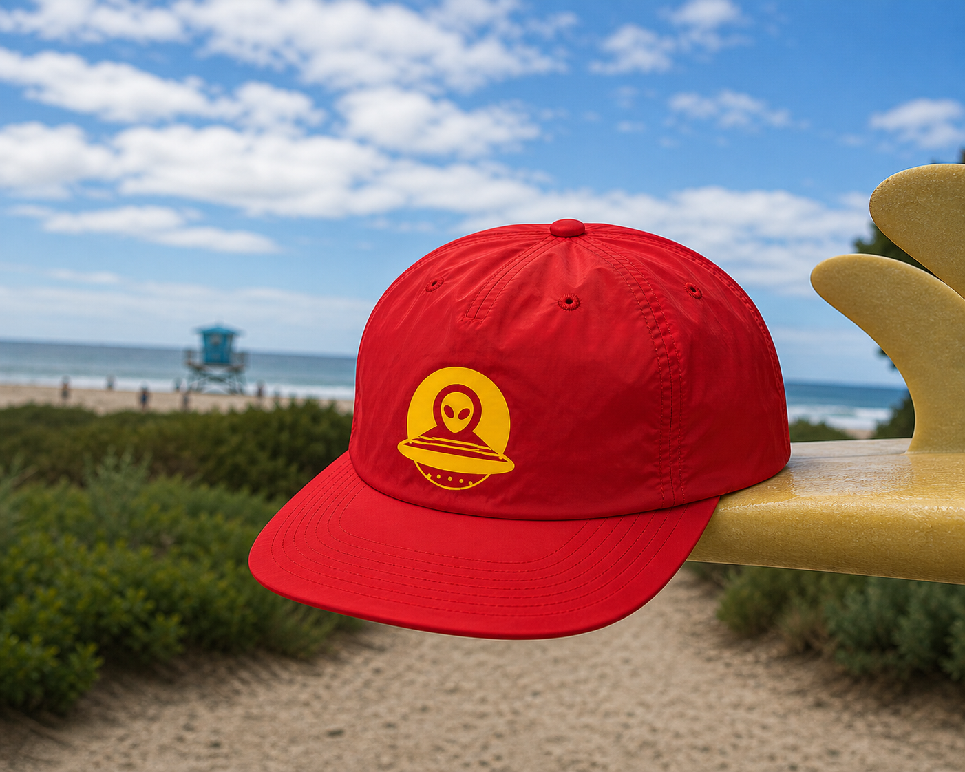 Alien Signal Surf Cap – Retro UFO Graphic Snapback Hat